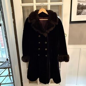 Borgazia Faux Fur Vintage 1970s Doubke Breasted Coat